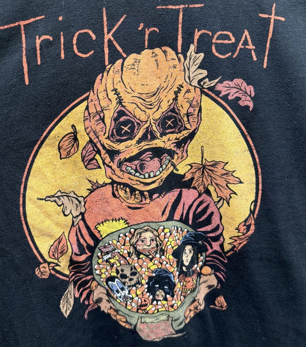 Halloween T Shirt Women’s M Trick 'r Treat Witch Candy Corn Horror Pumpkin
